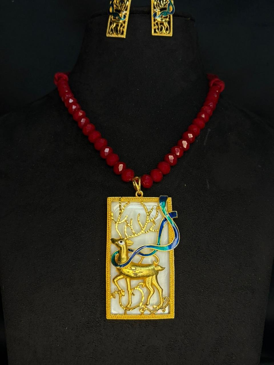 Hiran Meenakari pendant