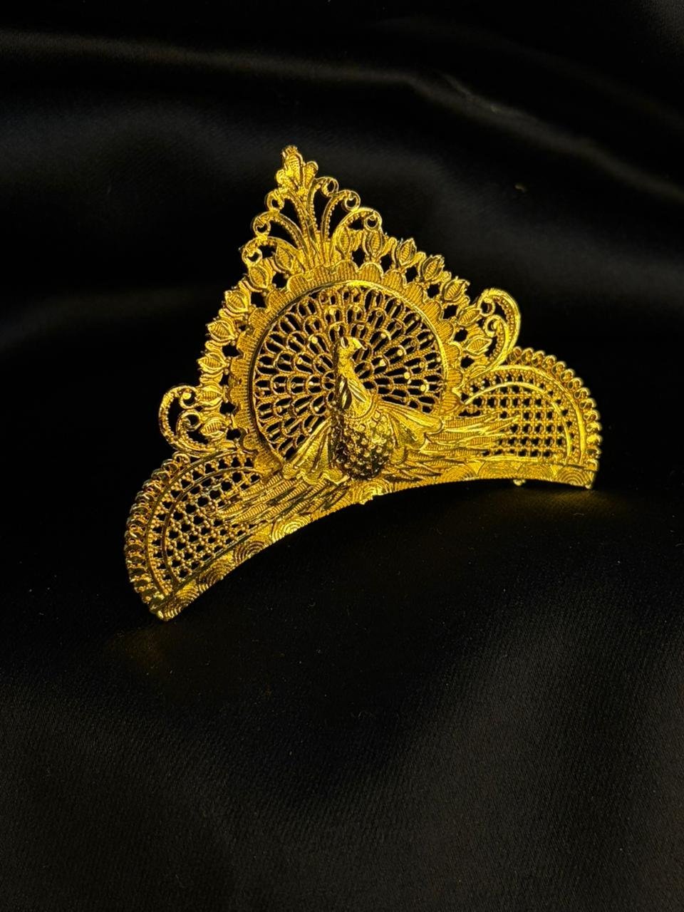 Peacock Round Crown