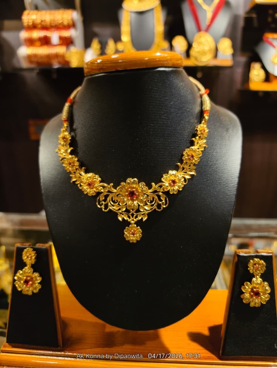 Sabeki Stone Necklace