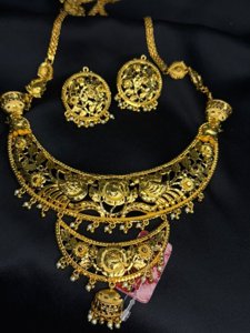 Big half chand with chain belt set