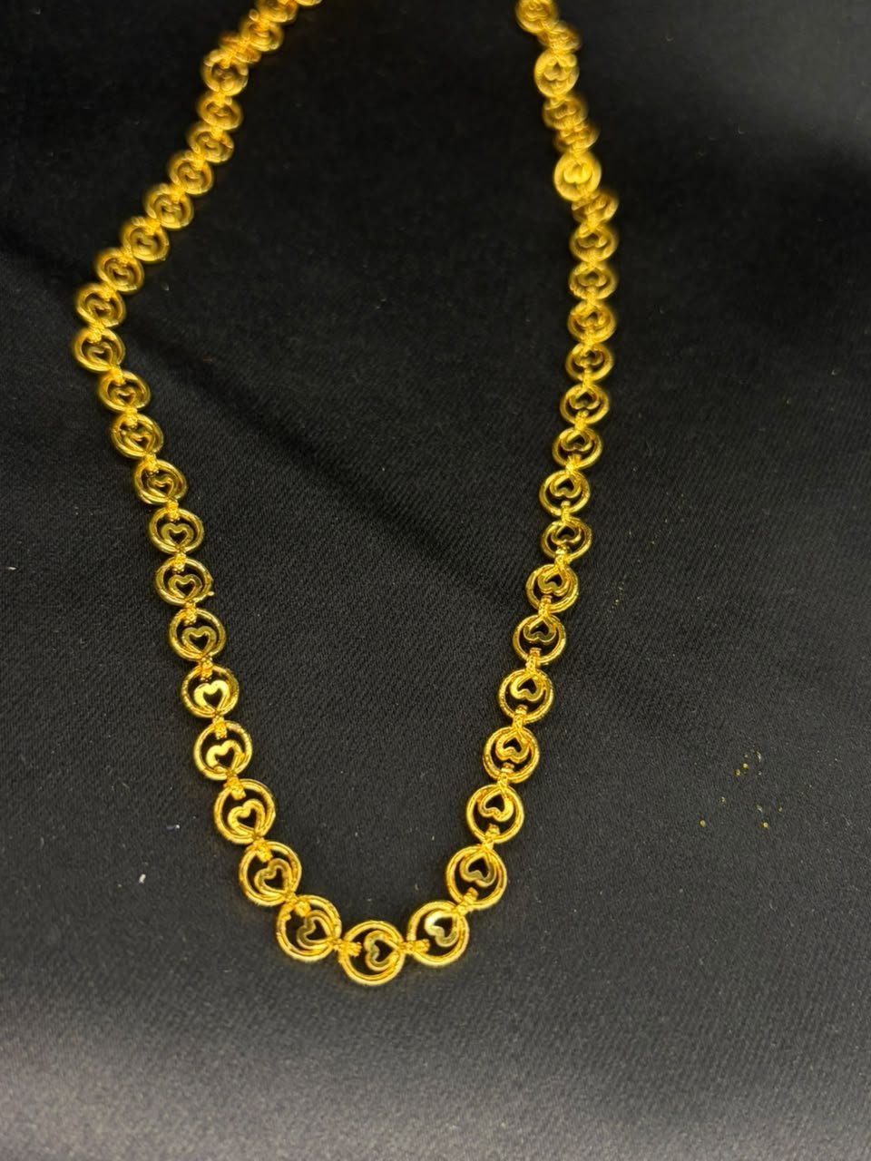 Round love chain