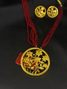 Flower garden pendant set