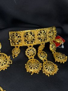 Kanbala choker