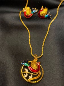 Colorful Bird Pendant Set