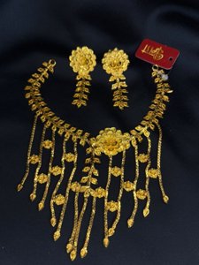 Leaf Jhalor Necklace