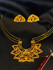 Belpatra Hasuli Set
