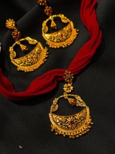 Pink stone kanbala pendant