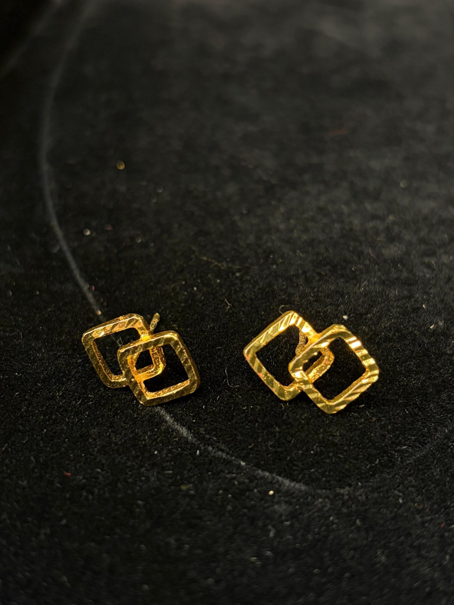 Dubble Box Earring