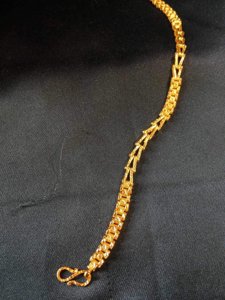 Royal Arrow Gold Bracelet