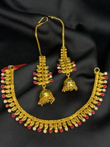 White and pink stone aam kolka chatai necklace