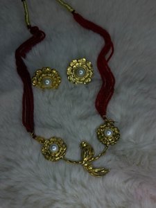 Muktanjali pakhi pendant (Antique polish)