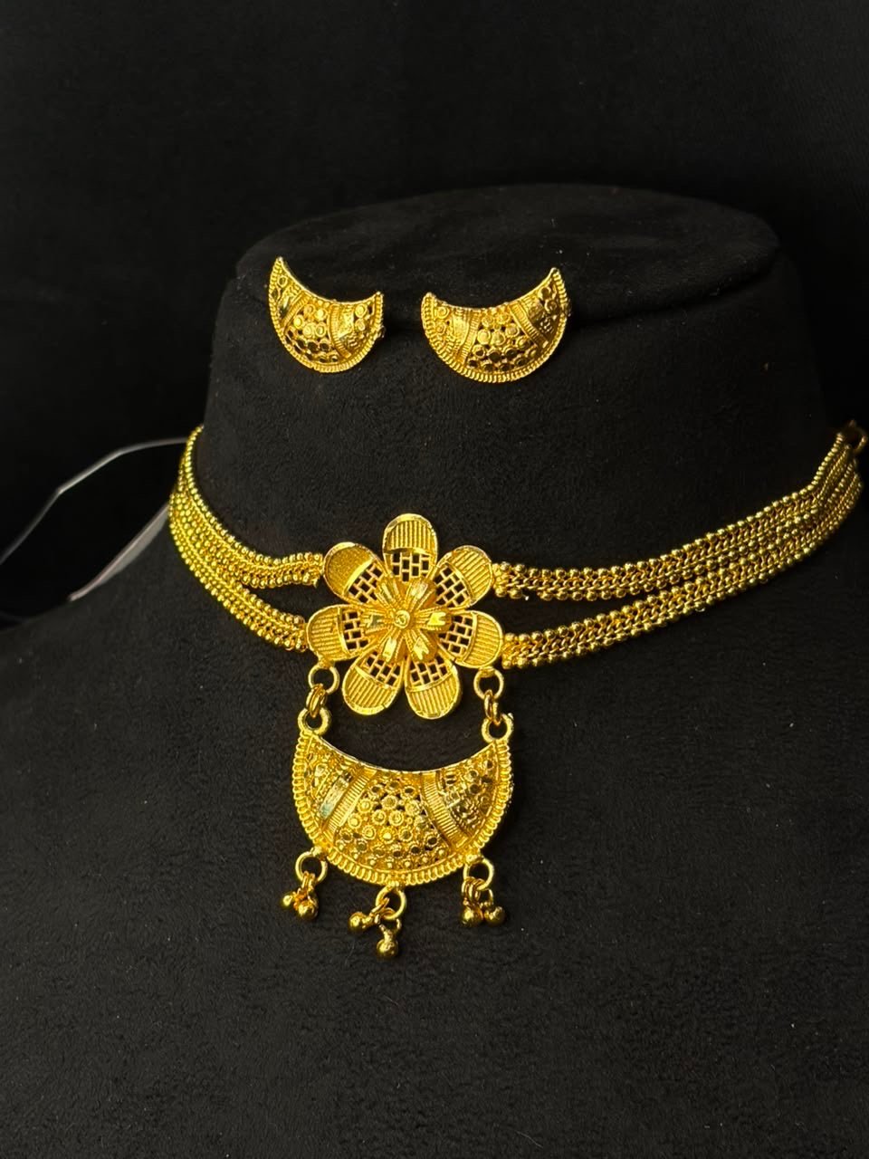 Half Moon Choker Set