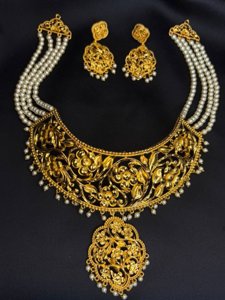 Rajphool Pearl Choker