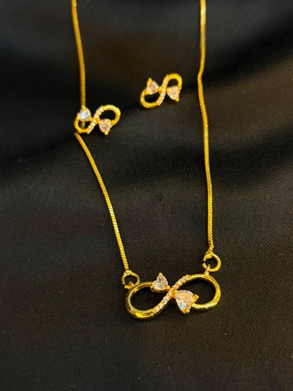 Twinkle Infinity pendant Set