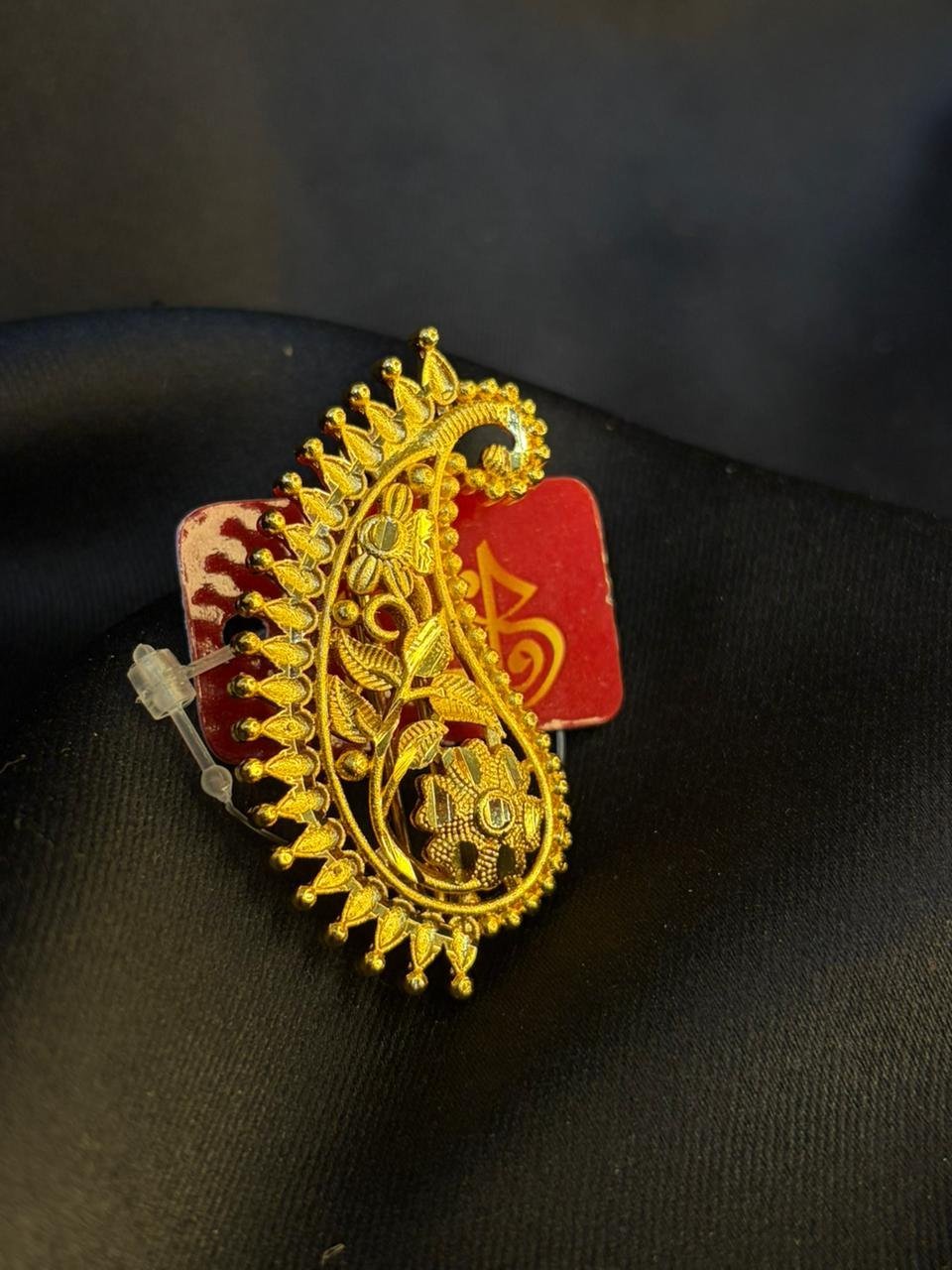 Aam kolka brooch (big)