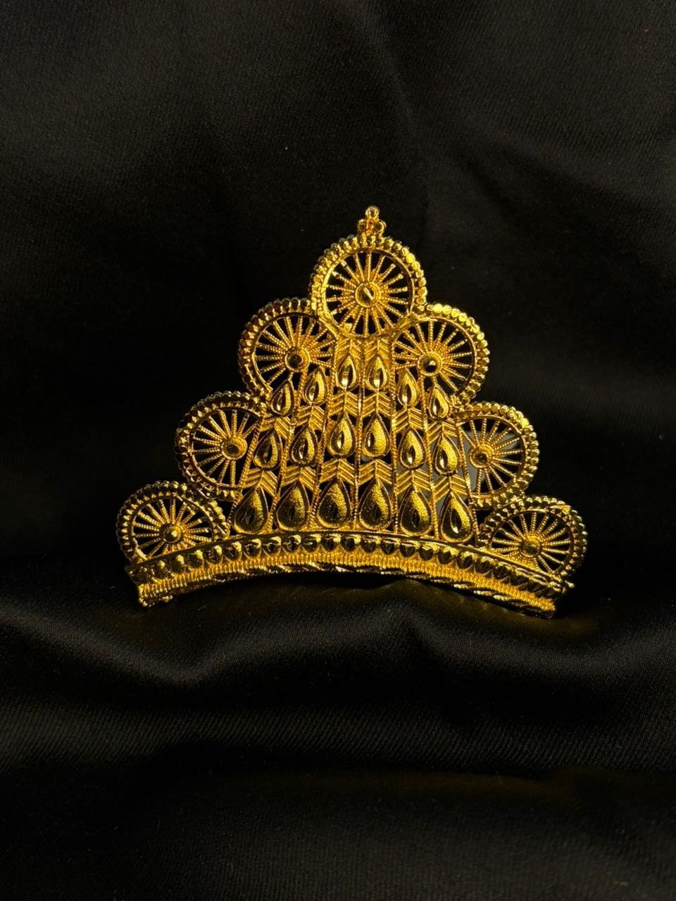 Drop Chaka Crown
