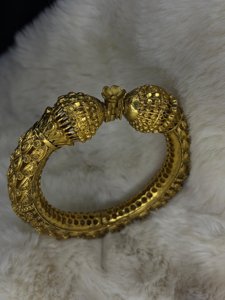 Narkel bala (antique)