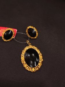 Ayna Pendant (Black Mina)