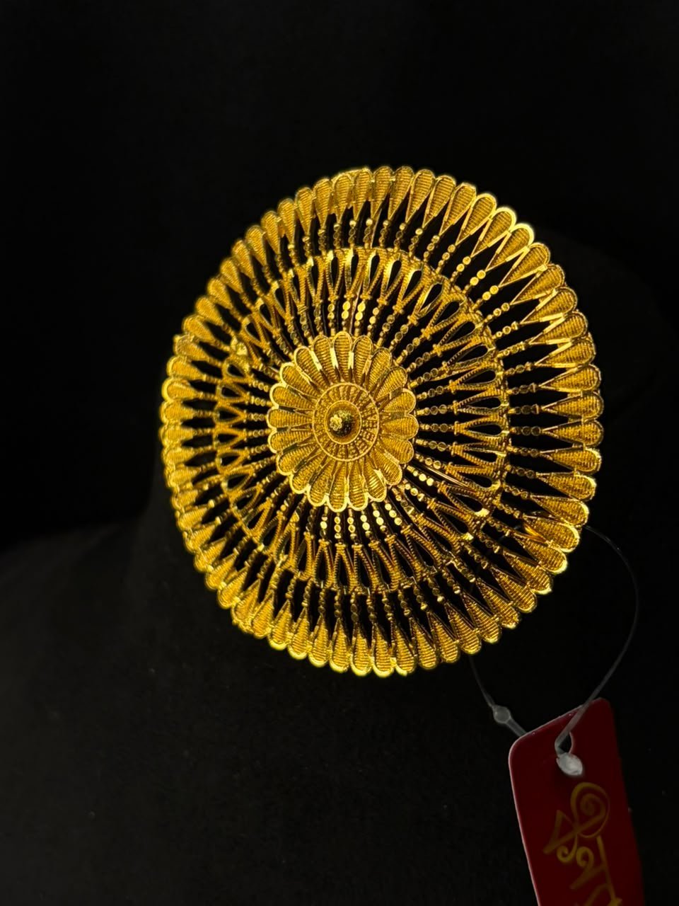 Sunflower motive  brooch