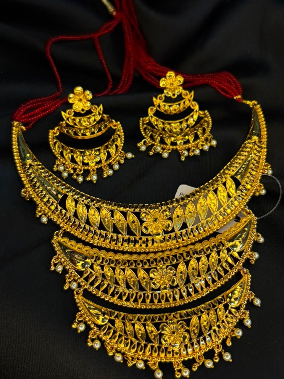 Swarnika Pendant