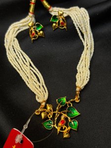 Sanctuary pendant set