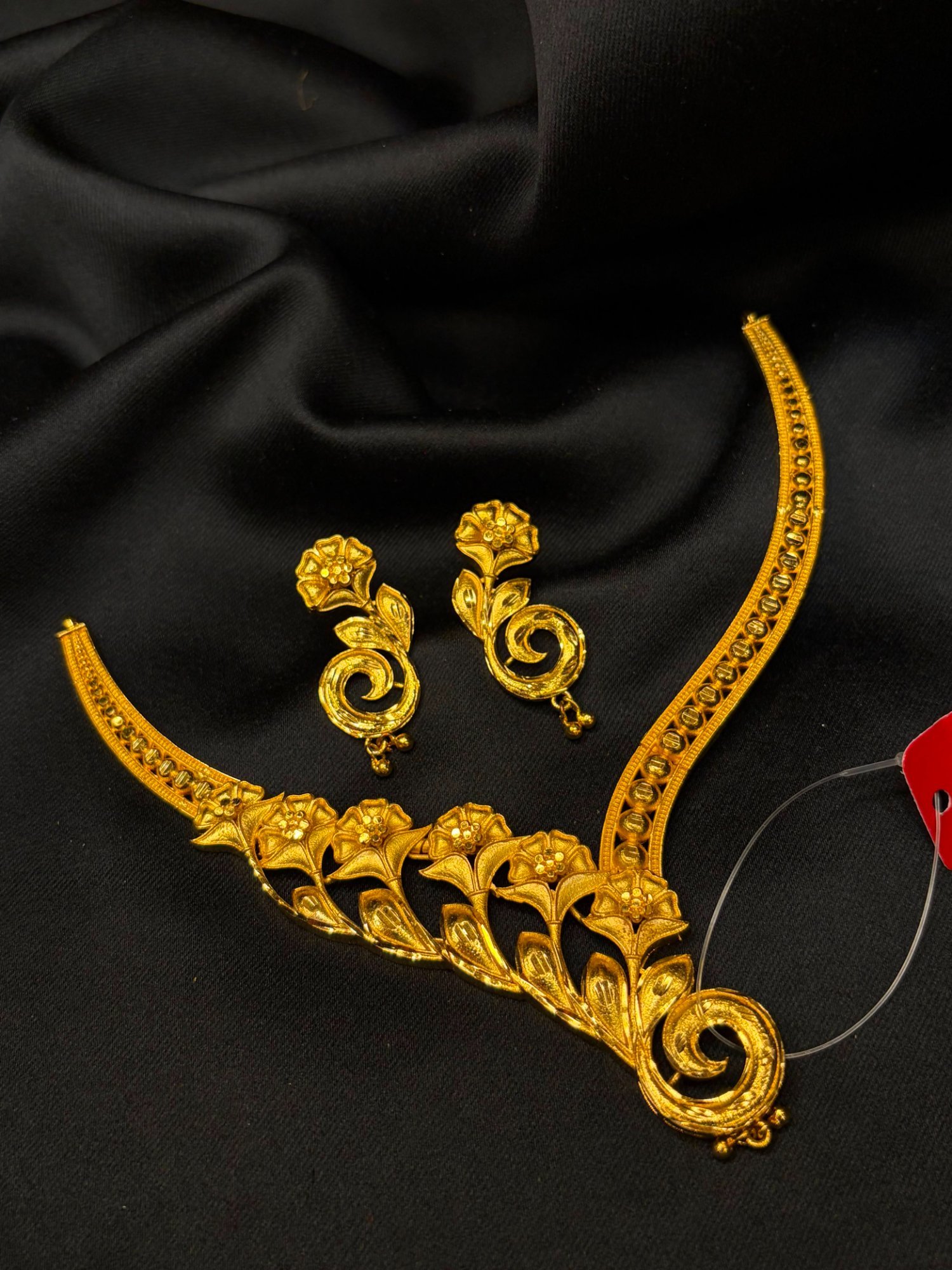 Lotus Vine Hasuli