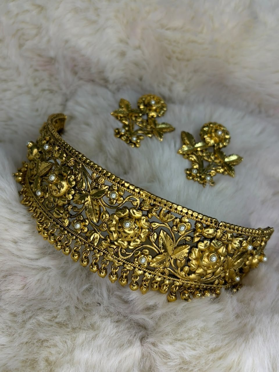 Flower garden choker(antique polish)