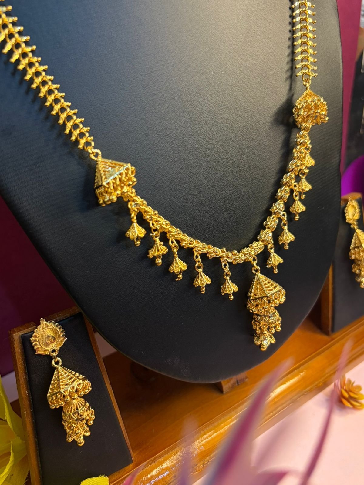 Macher kata jhumko mob chain