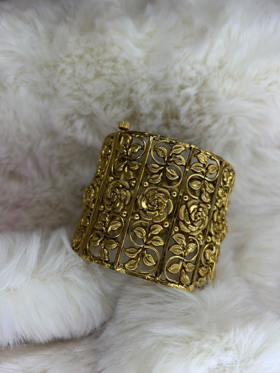 Golap pata chur (antique polish)