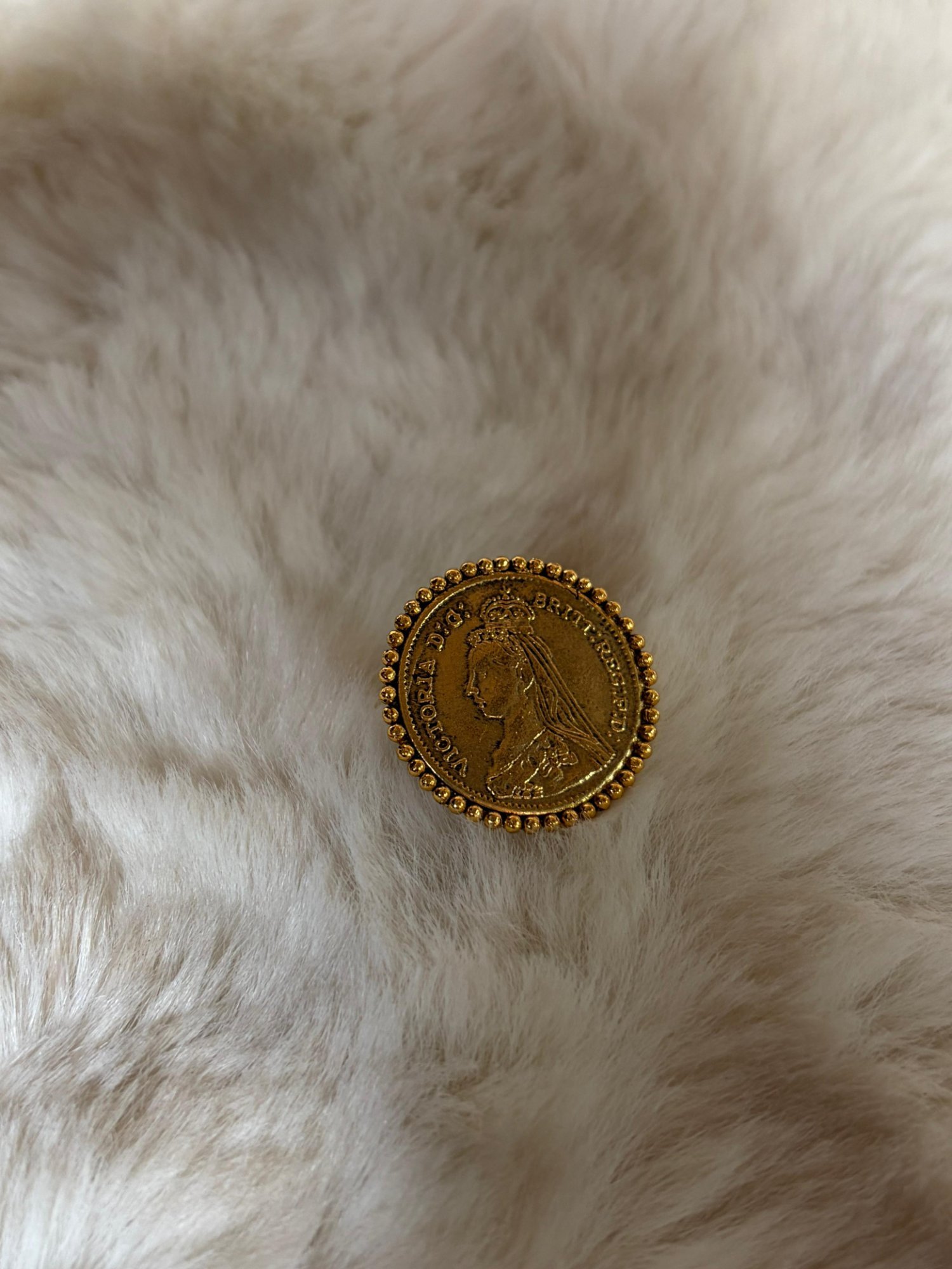Medium Antique Gini Finger ring