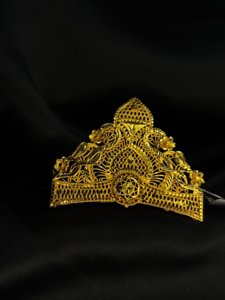 Trikon paan Mukut