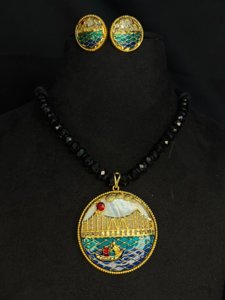 Howrah Bridge Shell Pendant