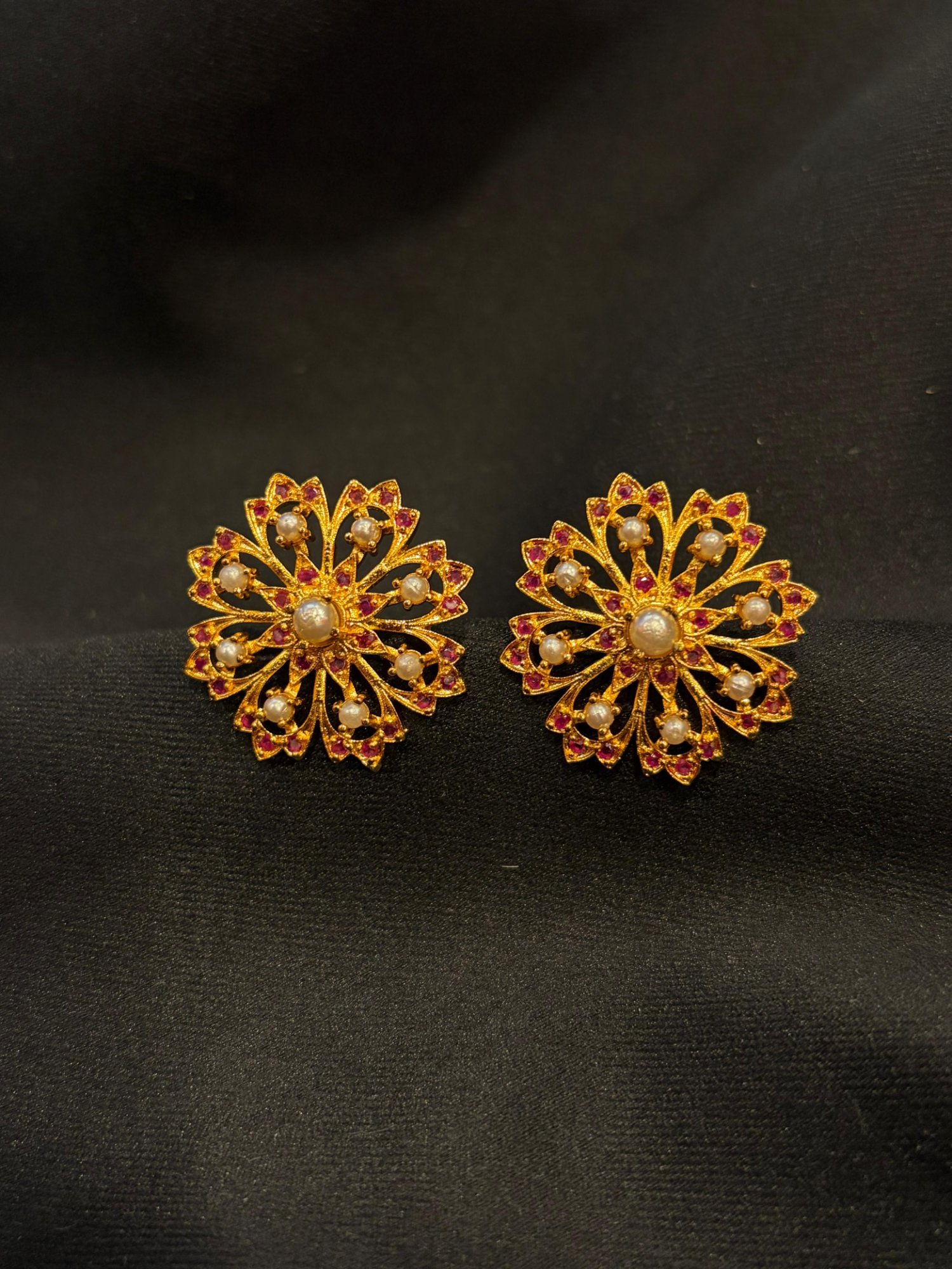 Jorowa Earrings (Pink)