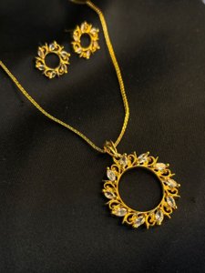 Radiant Pendant Set