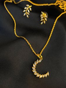 Moonlight Pendant Set