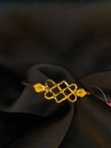 Designer Zigzag Drop Churi