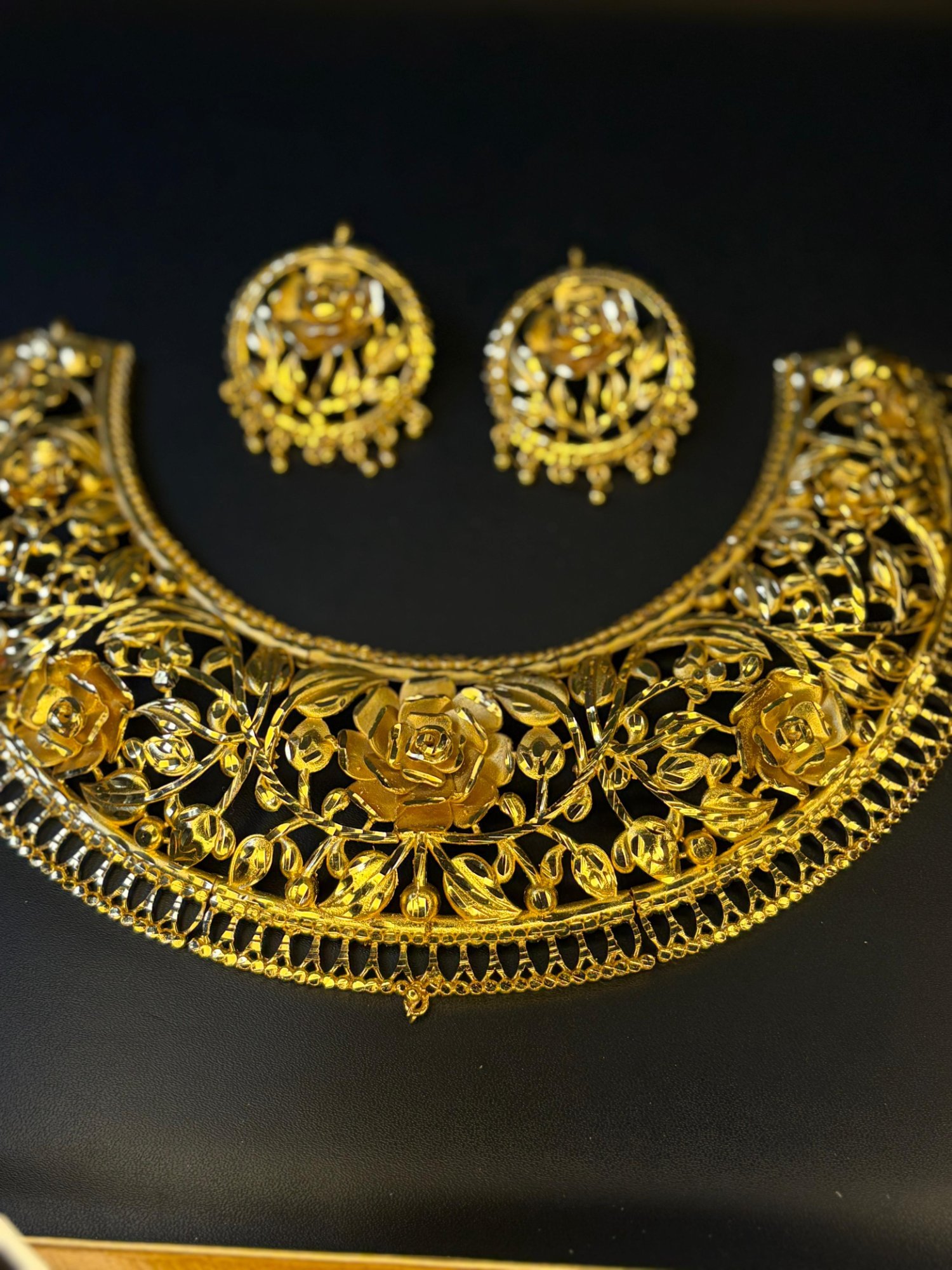 Rose Royale bridal Necklace