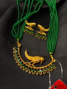 Pakhi Pendant Set (Green)