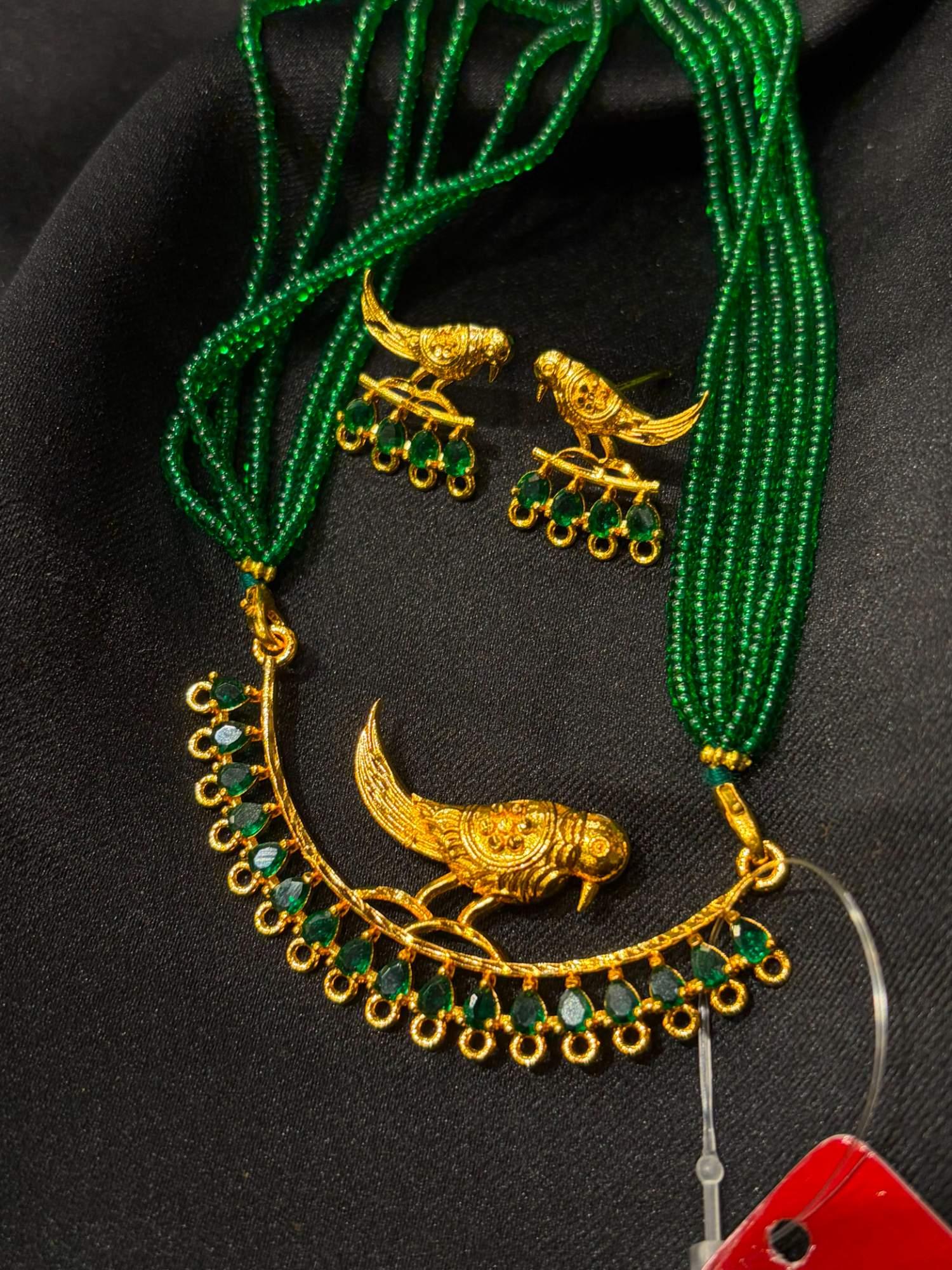 Pakhi Pendant Set (Green)