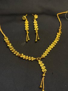 Nature Crown Sleek Necklace