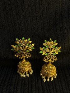 Tree jhumka earring