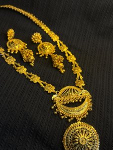 Rajsi Chand Long Necklace