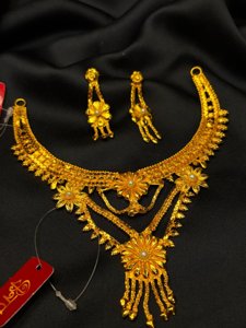 Mallika Necklace