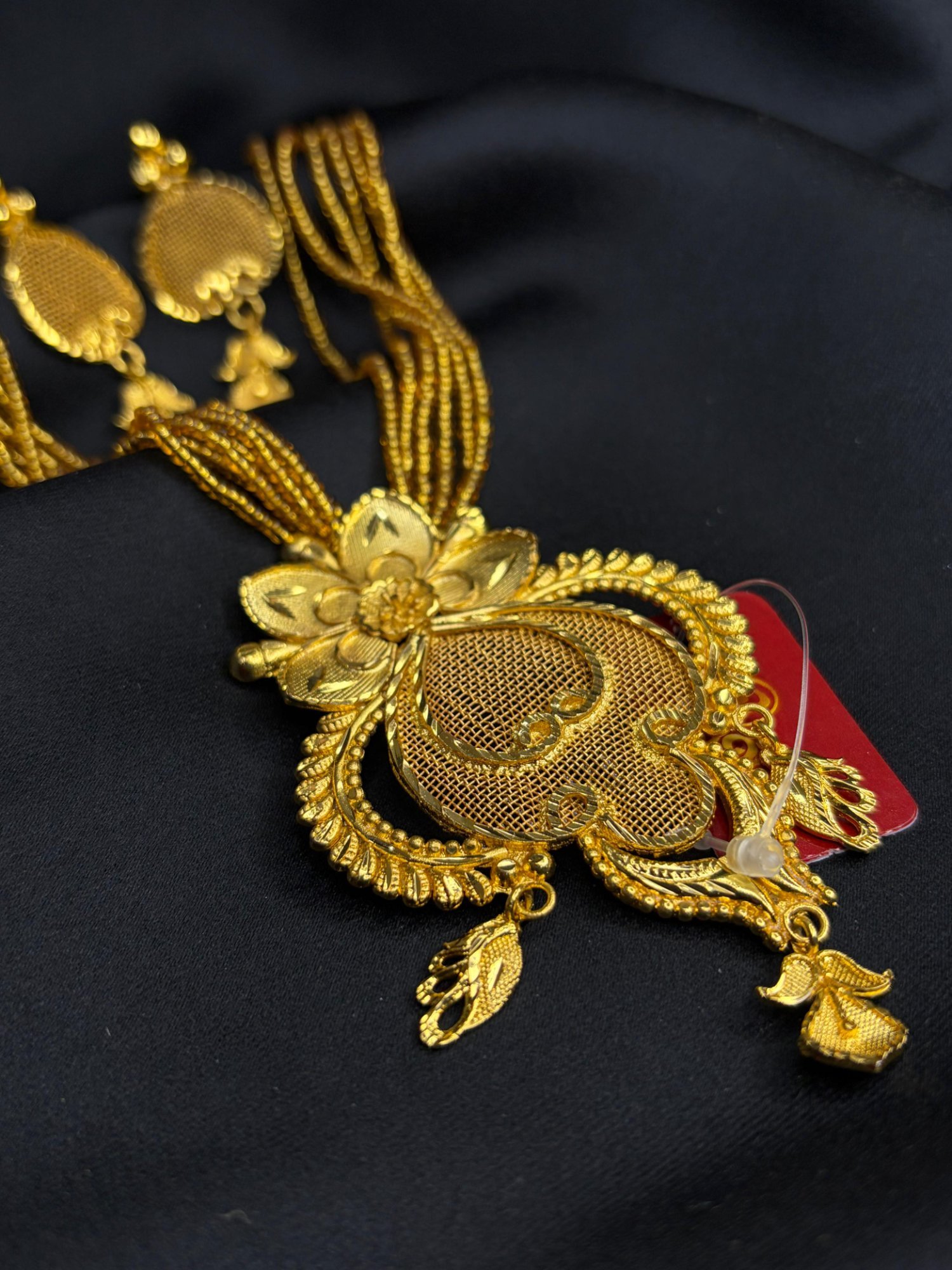 Lotus drop pendant
