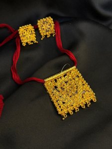 Square flower pendant
