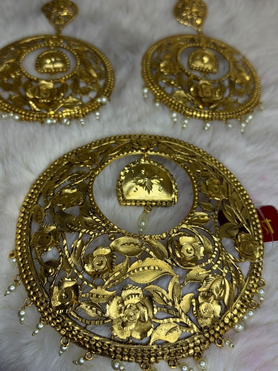 Round flower big pendant (Antique polish)