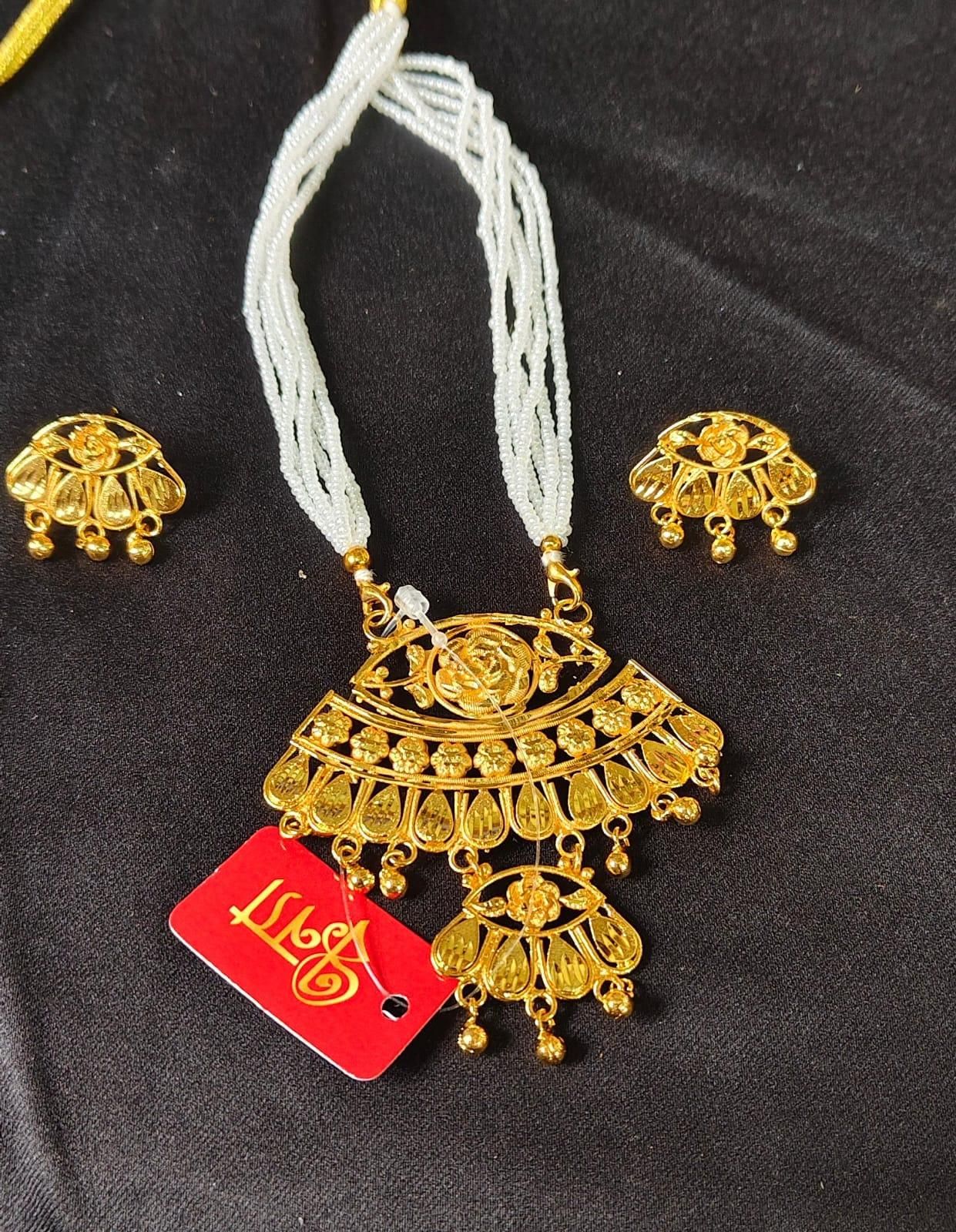 Evil eye pendant set