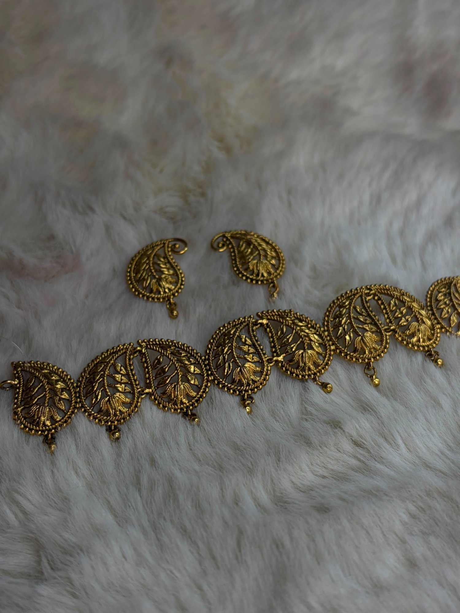 Aam kolka choker (Antique Polish)