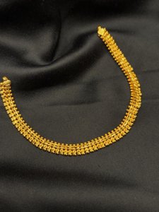 Temple Grace Sleek Necklace
