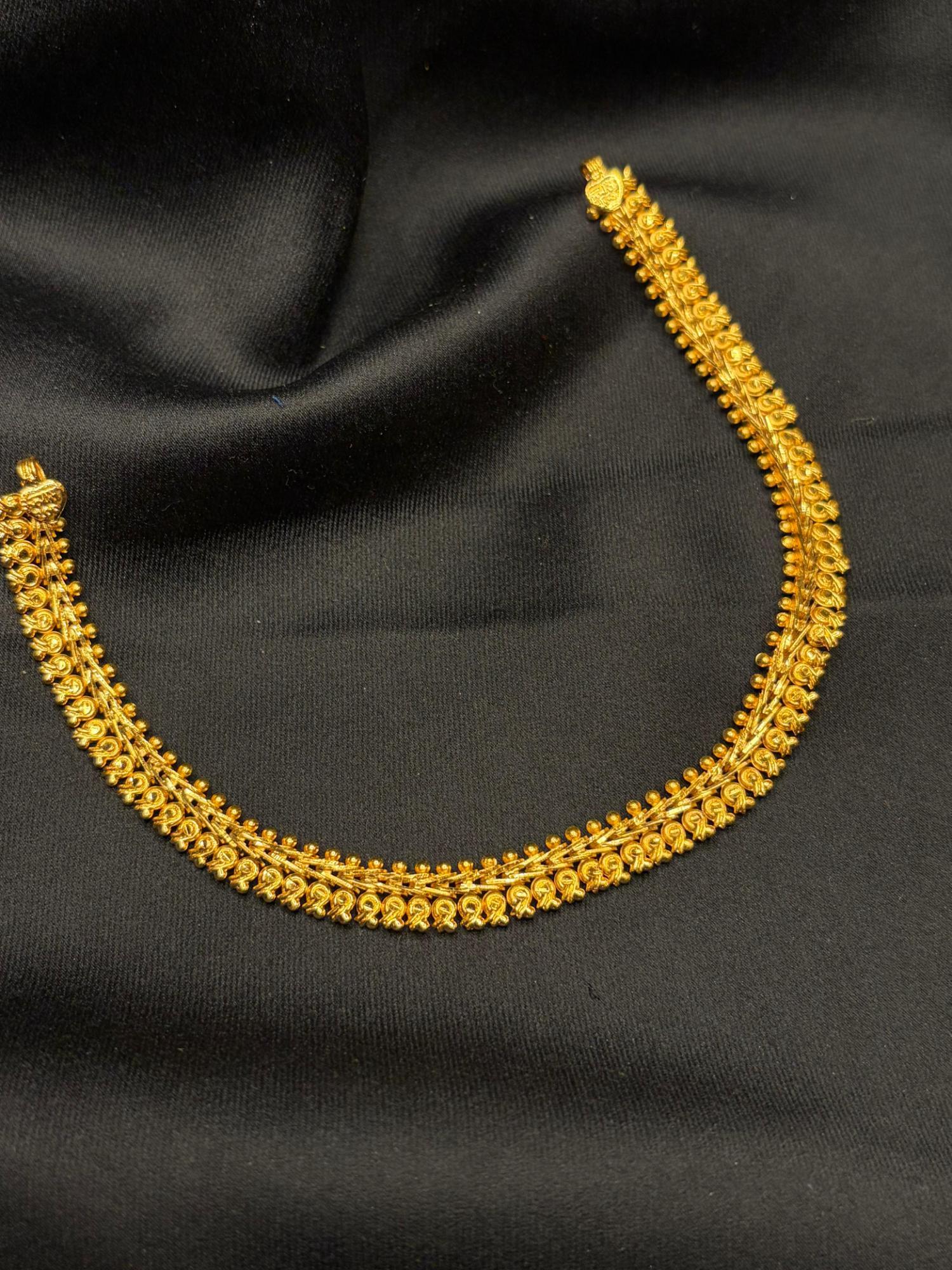 Temple Grace Sleek Necklace